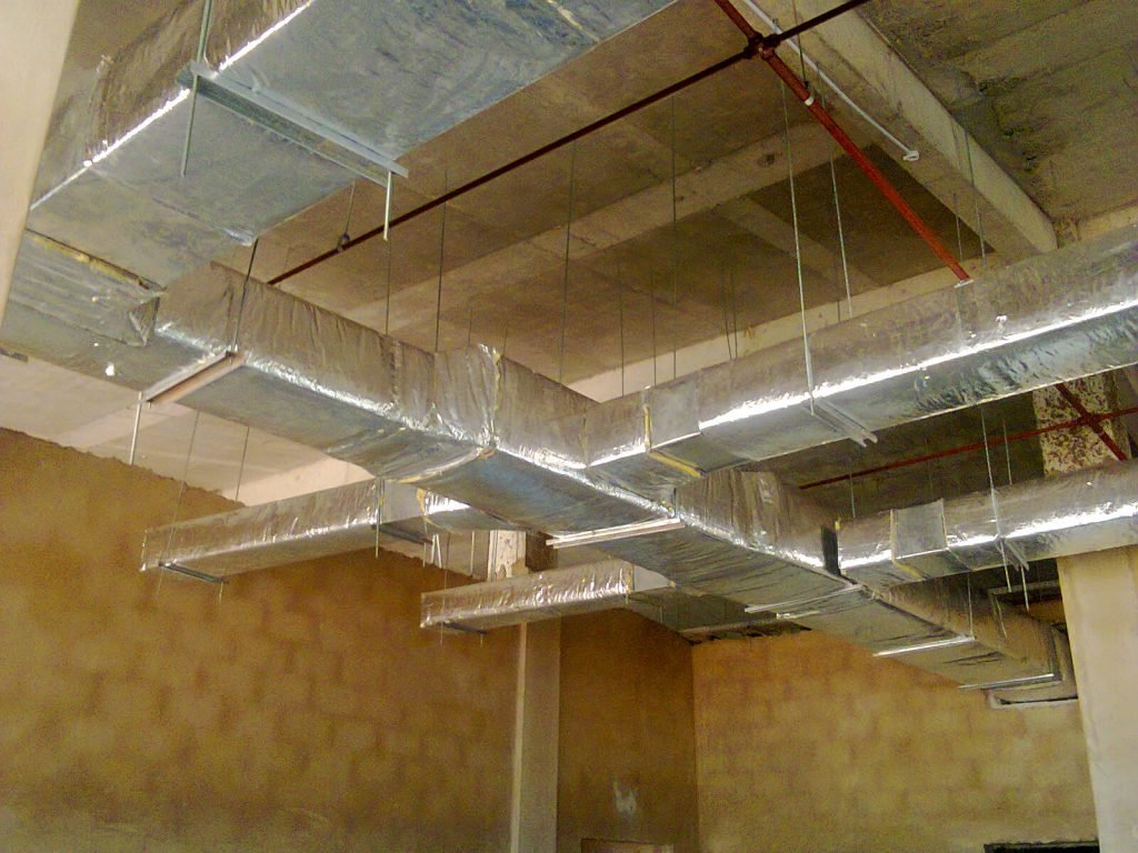 photo0077 Duct installation