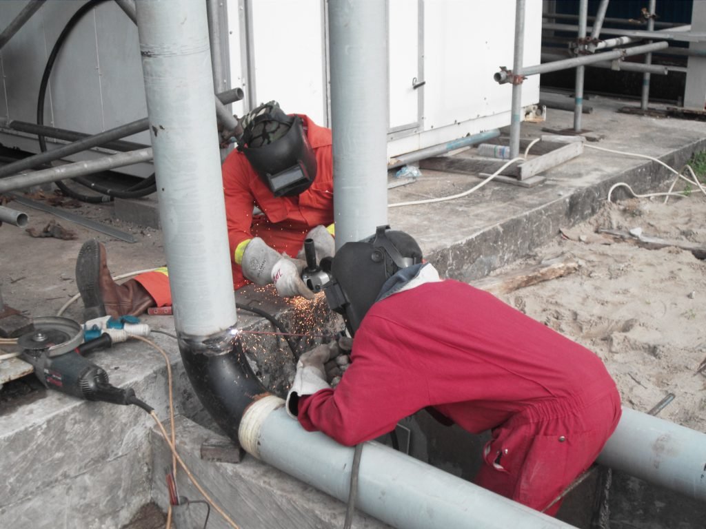 sdc10872 Chilled Water Piping Welding